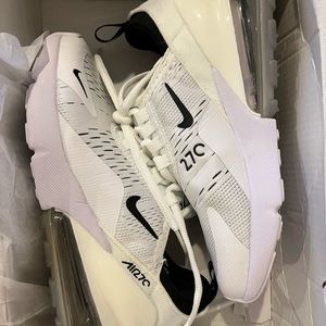nike air max 270s